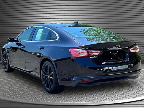 Used 2021 Chevrolet Malibu LT w/ Leather Package FWD image 4