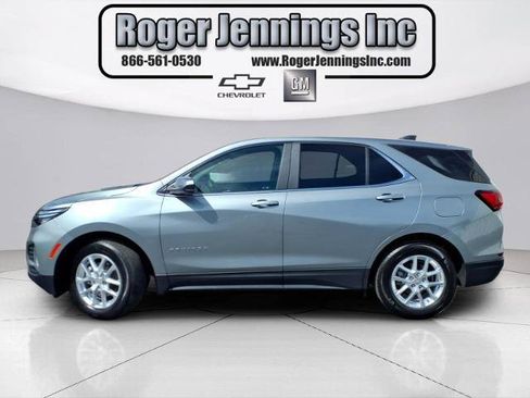 Used 2024 Chevrolet Equinox LT w/ LPO, Floor Liner Package FWD image 2