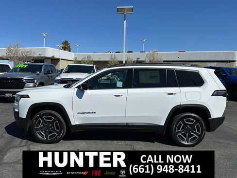 New 2026 Jeep Cherokee Laredo image 3