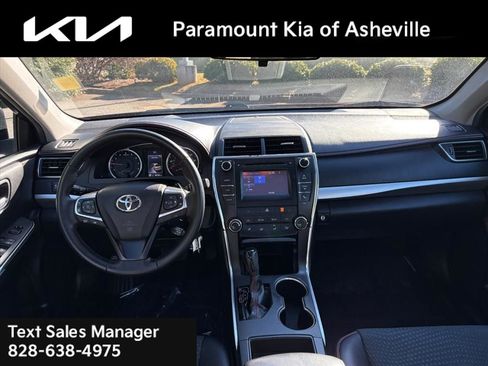 Used 2015 Toyota Camry SE image 8