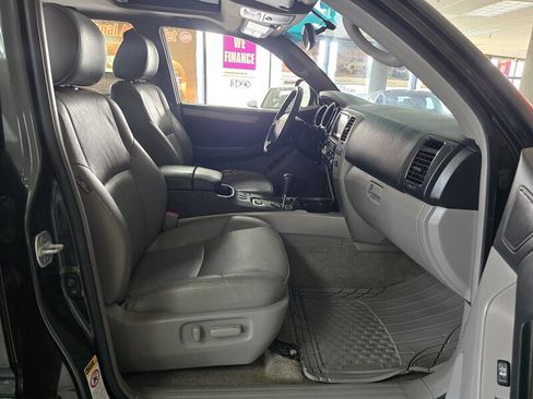 Used 2006 Toyota 4Runner SR5 AWD/4WD image 15