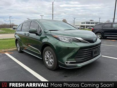 Certified 2022 Toyota Sienna XLE