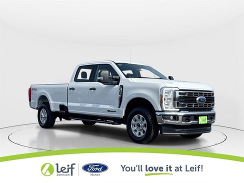 Used 2024 Ford F350 XLT image 1