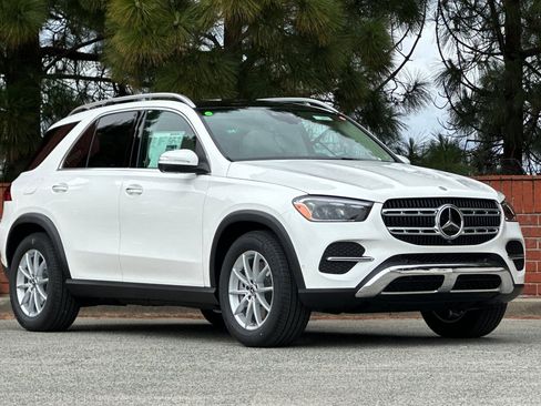 New 2026 Mercedes-Benz GLE 450e 4MATIC image 2