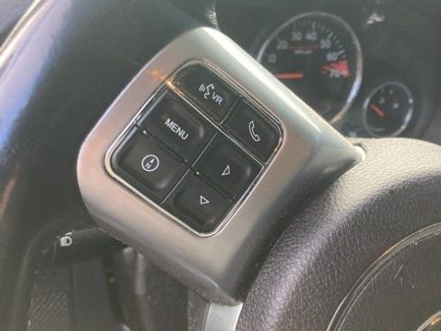 Used 2016 Jeep Wrangler Unlimited Rubicon image 23