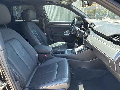 Used 2020 Audi Q3 2.0T Premium AWD/4WD image 32