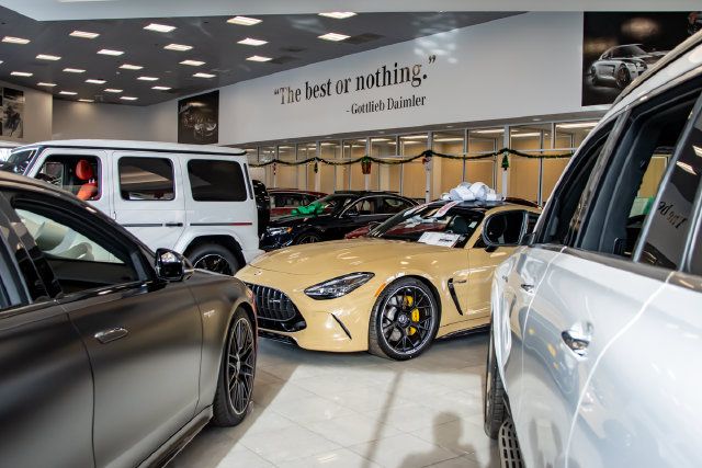 Used 2019 Mercedes-Benz E 300 4MATIC image 9