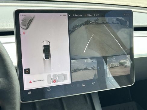 Used 2021 Tesla Model Y Long Range AWD/4WD image 31