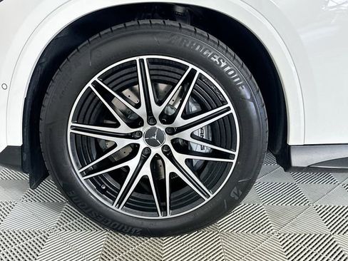 Certified 2025 Mercedes-Benz GLC 43 AMG 4MATIC image 29