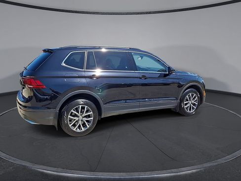 Used 2019 Volkswagen Tiguan SE w/ Panoramic Sunroof Package FWD image 7