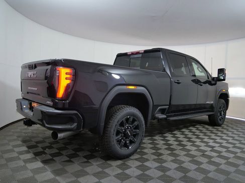New 2026 GMC Sierra 2500 AT4 w/ AT4 Premium Plus Package AWD/4WD image 2