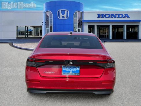 Certified 2025 Honda Accord SE image 8