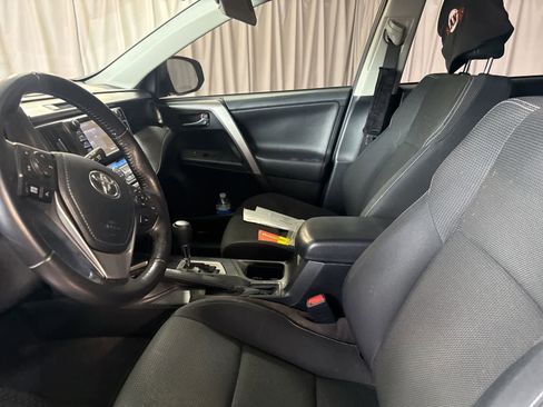 Used 2017 Toyota RAV4 XLE w/ Convenience Package image 22