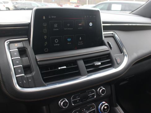 Used 2023 GMC Yukon AT4 w/ AT4 Premium Package image 28