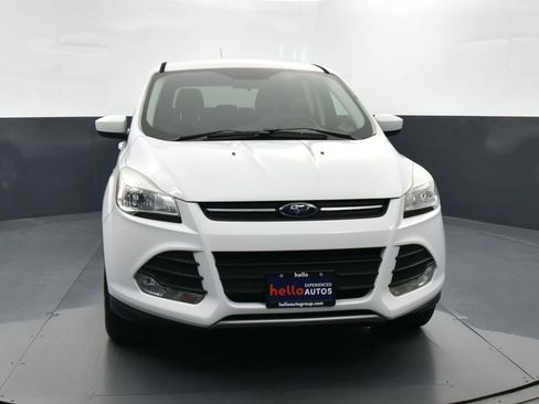 Used 2016 Ford Escape SE image 3