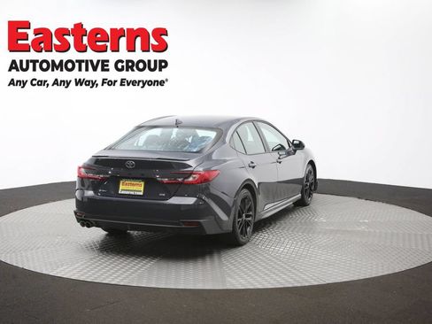 Used 2025 Toyota Camry SE FWD image 38