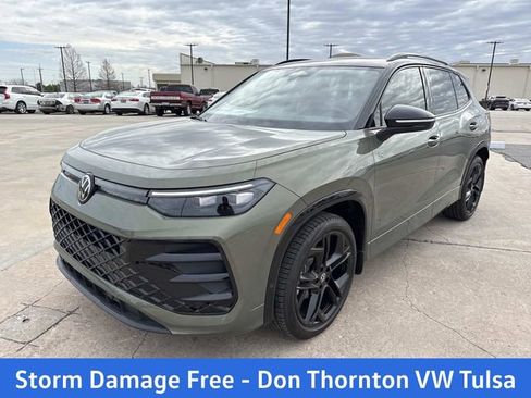 New 2026 Volkswagen Tiguan SE R-Line FWD image 7