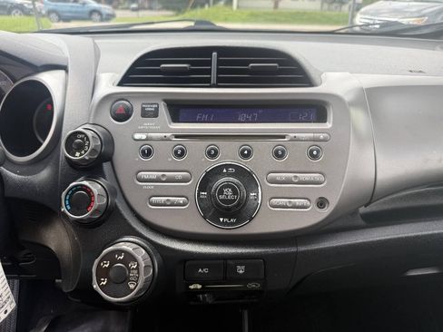 Used 2013 Honda Fit image 18