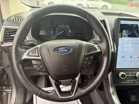 Used 2022 Ford Edge Titanium AWD/4WD image 13