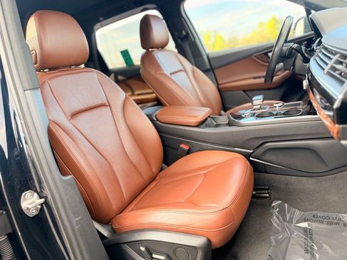 Used 2017 Audi Q7 3.0T Premium Plus image 11