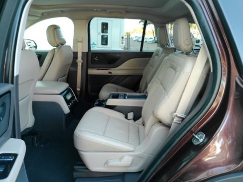 Used 2020 Lincoln Aviator Reserve w/ Equipment Group 201A image 20