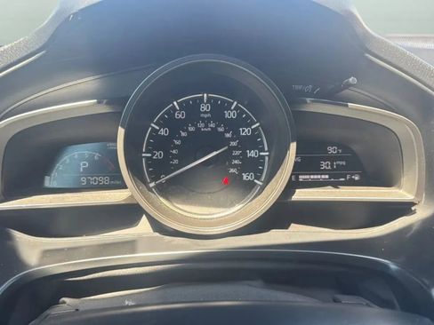 Used 2017 MAZDA MAZDA3 Touring w/ Popular Equipment Package FWD image 10