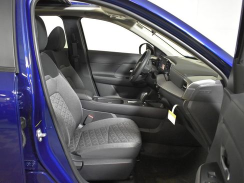 New 2026 Nissan Kicks SV w/ SV Premium Package AWD/4WD image 31