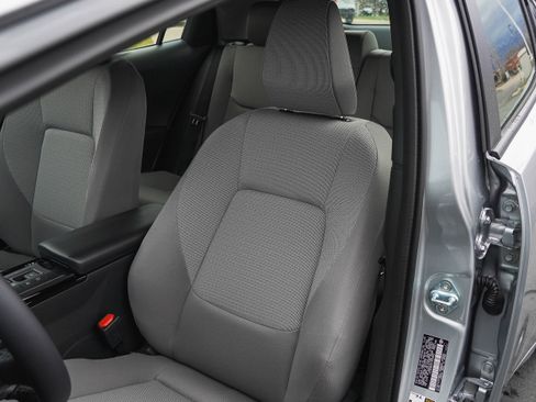 New 2026 Toyota Prius LE image 16