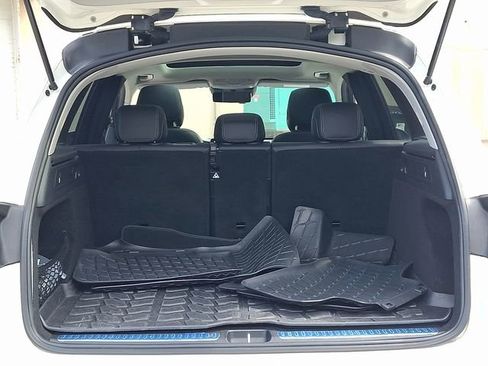 Used 2021 Mercedes-Benz GLC 300 4MATIC image 29