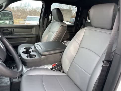 New 2026 RAM 3500 Tradesman w/ Chrome Appearance Group A AWD/4WD image 4