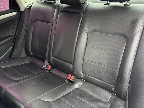 Used 2013 Volkswagen Passat 2.5 SE image 23