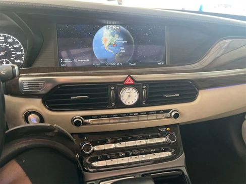 Used 2018 Genesis G90 3.3T Premium RWD image 7