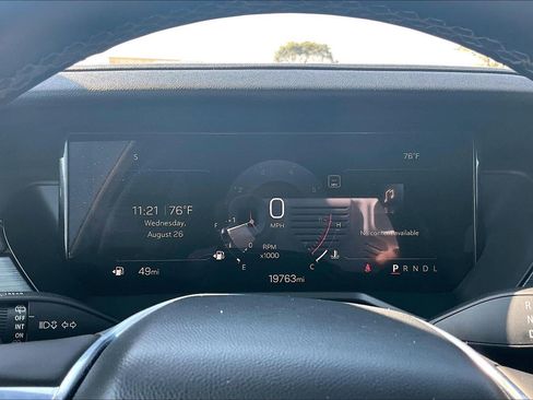 Used 2025 GMC Acadia Elevation FWD image 21