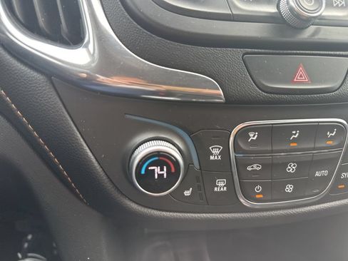 Used 2019 Chevrolet Equinox Premier AWD/4WD image 18