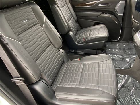 Certified 2023 Cadillac Escalade Sport Platinum w/ LPO, ONYX Package image 12