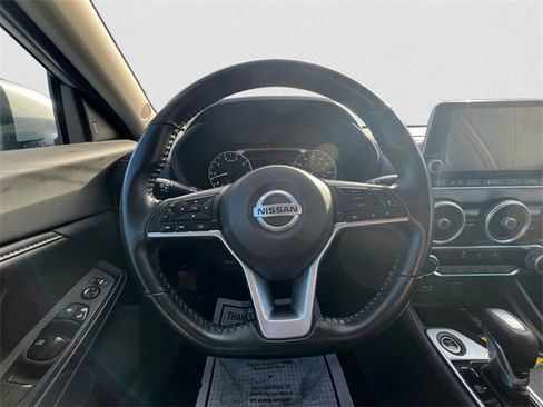 Used 2022 Nissan Sentra SV image 12