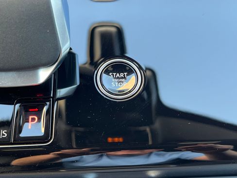 New 2025 Land Rover Range Rover Sport Dynamic SE image 28