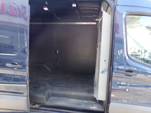 Used 2016 Ford Transit 250 130 Medium Roof RWD image 22