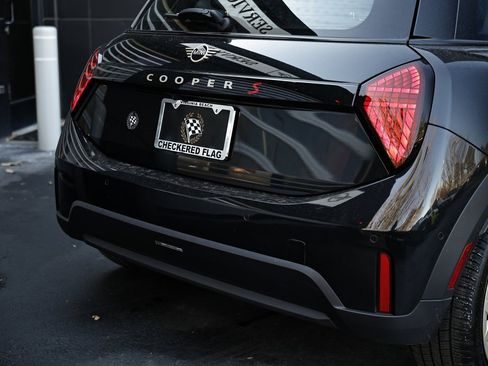 Used 2025 MINI Cooper S image 9