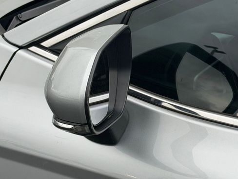 Used 2023 Toyota Camry SE image 24