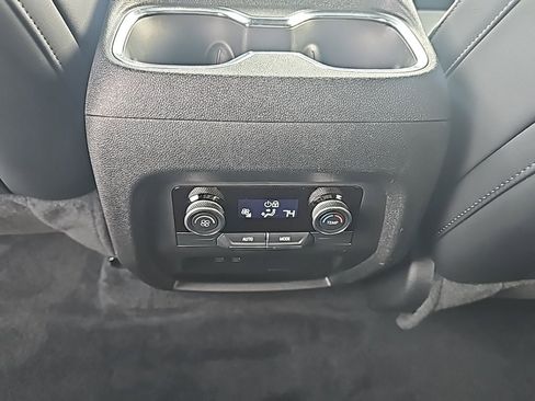 Certified 2025 Buick Enclave Sport Touring image 17