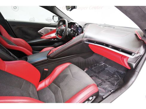 Used 2021 Chevrolet Corvette Stingray Premium Cpe w/ Z51 Performance Package image 7