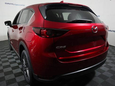Used 2017 MAZDA CX-5 Touring w/ Preferred Equipment Package FWD image 9