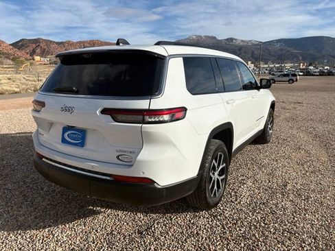 Used 2024 Jeep Grand Cherokee L Limited w/ Luxury Tech Group II image 5