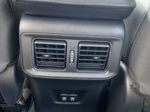 Used 2021 Toyota RAV4 XLE image 22