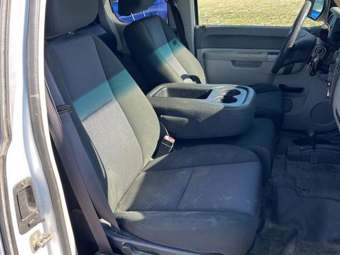 Used 2013 Chevrolet Silverado 1500 W/T image 14