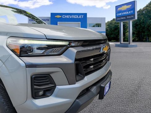 Used 2023 Chevrolet Colorado LT w/ LT Convenience Package III AWD/4WD image 10