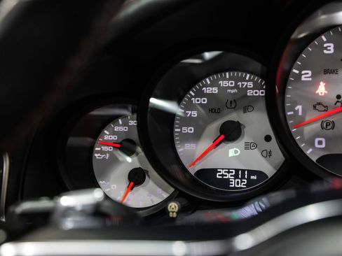 Used 2019 Porsche 911 Targa 4S image 47