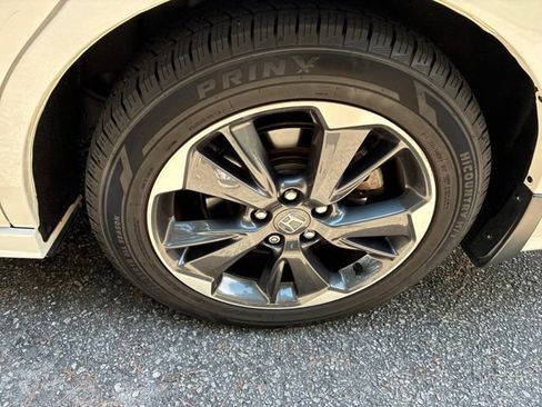 Used 2022 Honda Odyssey Elite image 12
