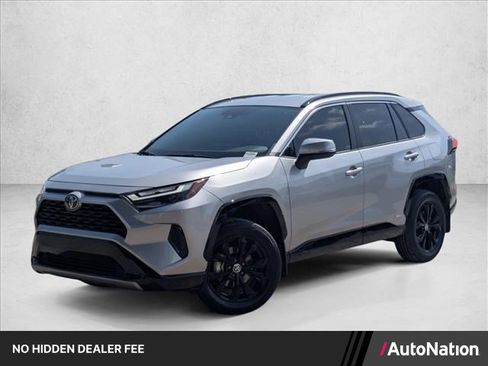 Used 2025 Toyota RAV4 SE w/ Weather Package AWD/4WD image 1